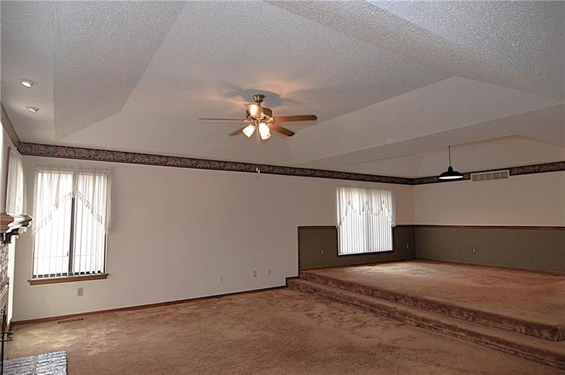 9734 Reeder St, Overland Park, KS 66214
