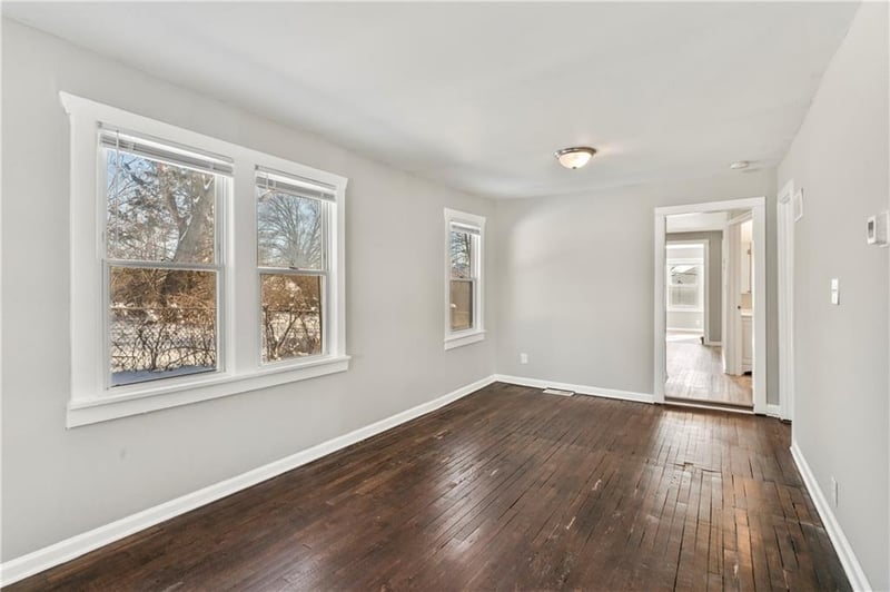 1119 84th St, Kansas City, MO 64131