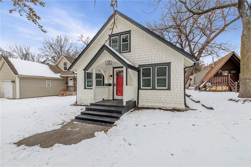 18 79th Ter, Kansas City, MO 64114