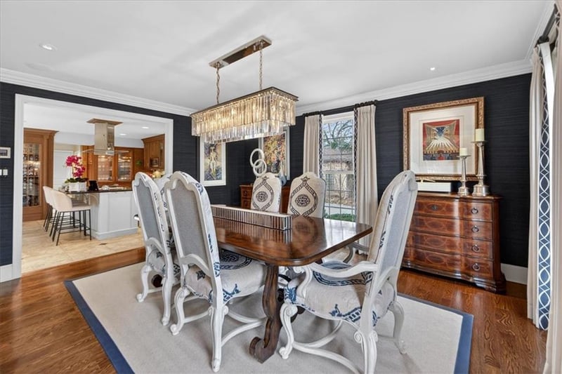 221 53rd Ter, Kansas City, MO 64112