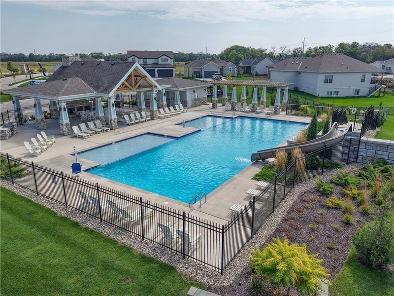 25206 177th Ter, Gardner, KS 66030