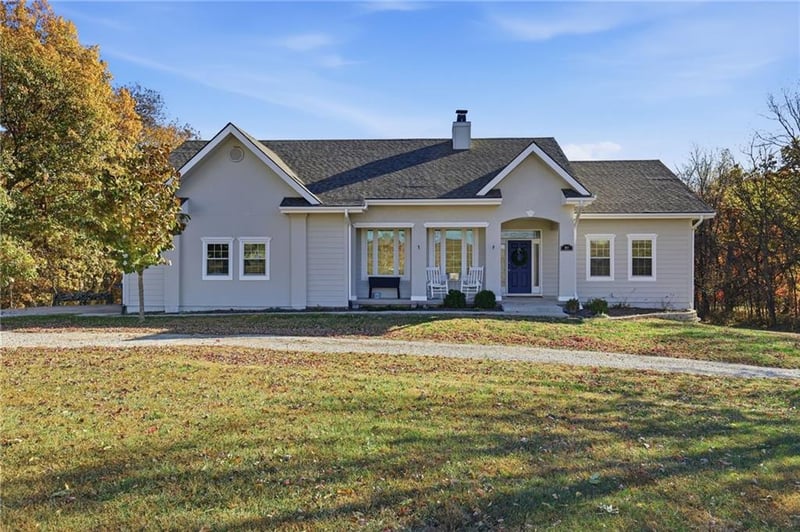 917 N Washboard Rd, Sibley, MO 64088