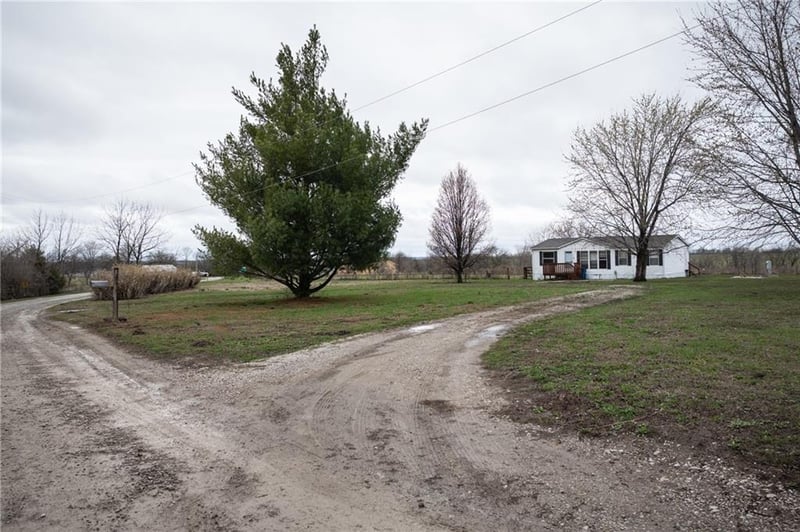 1 575th Rd, Warrensburg, MO 64093