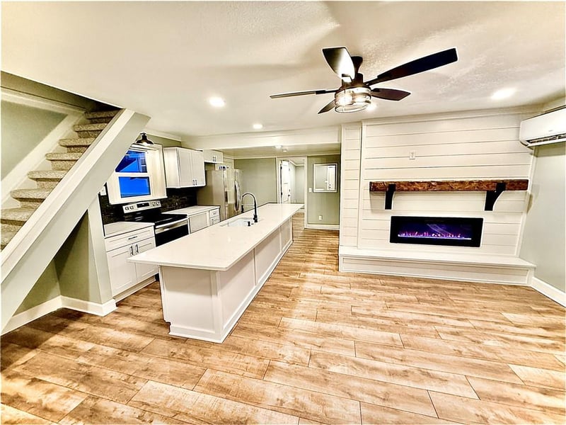 4701 Oakley Ave, Kansas City, MO 64117