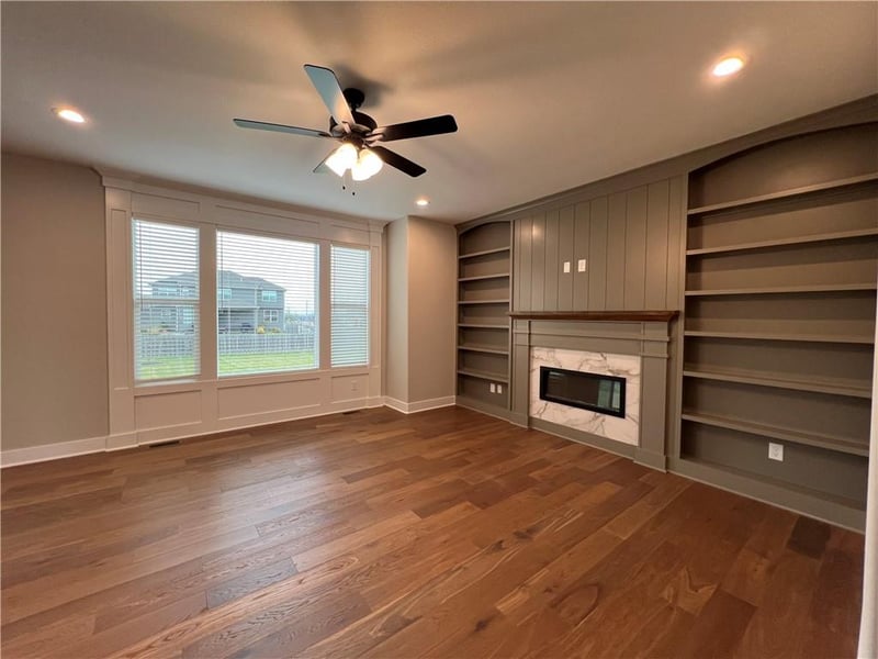 16949 Brentwood St, Olathe, KS 66062