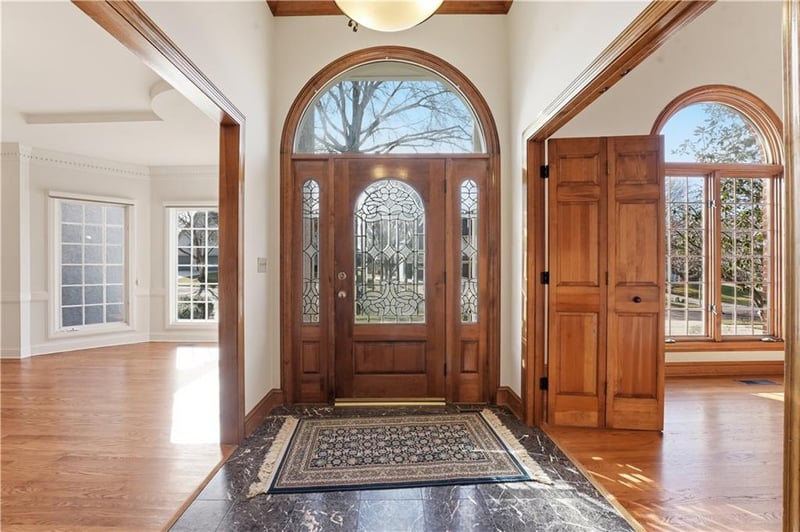 13841 Hadley St, Overland Park, KS 66223