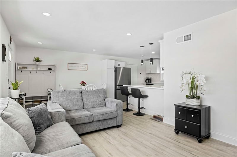 3121 47th St, Kansas City, KS 66106