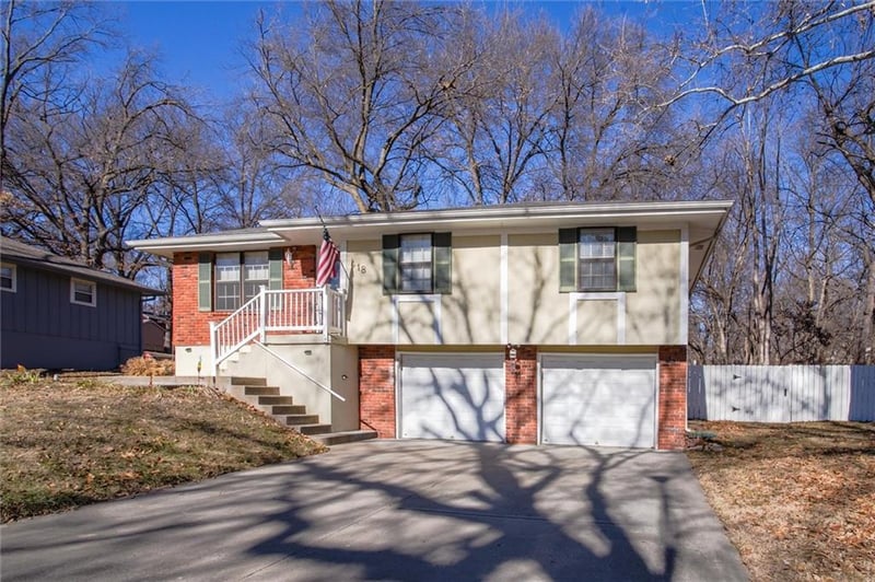 418 78th Ter, Kansas City, MO 64118