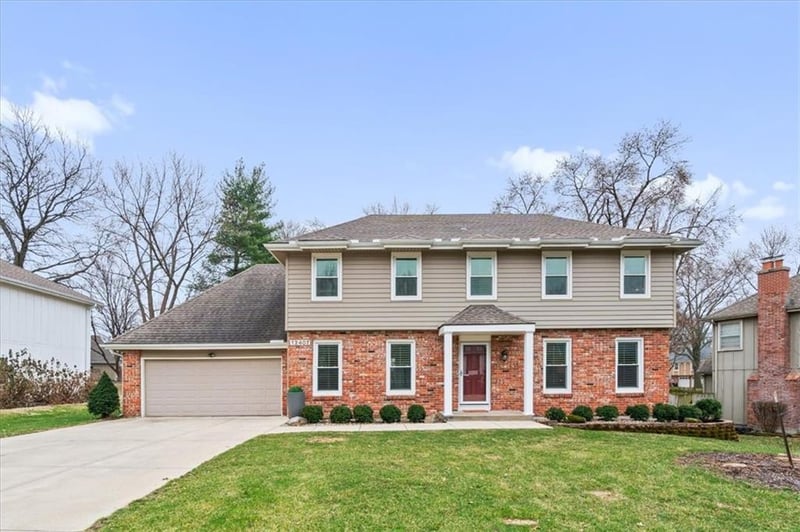 12407 102 St, Lenexa, KS 66215