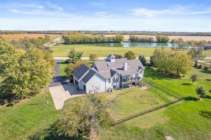 23119 Pawnee Rd, Bucyrus, KS 66013