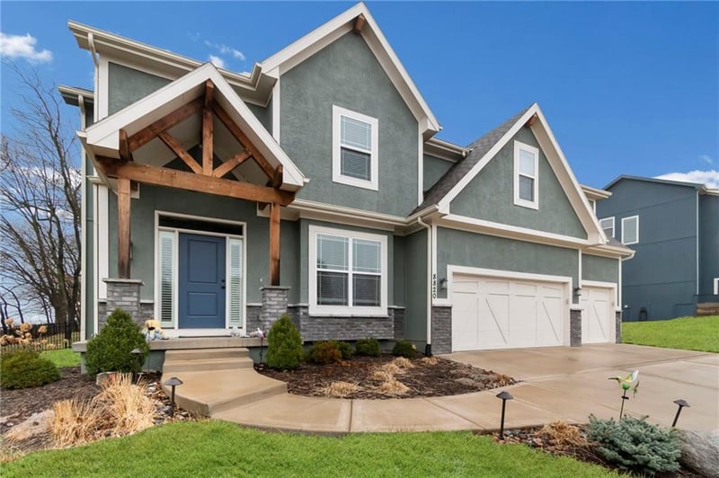 8820 94th St, Kansas City, MO 64157