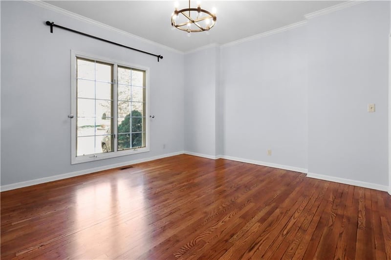 12004 Westgate St, Overland Park, KS 66213