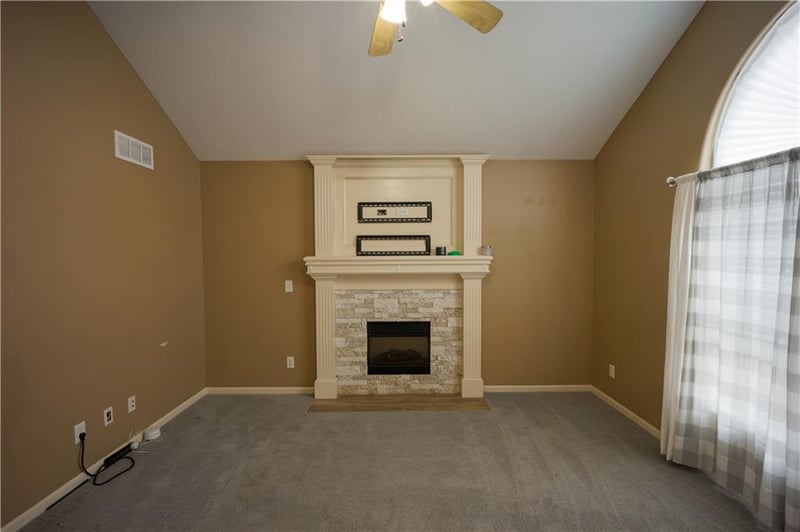 2609 69th Pl, Kansas City, MO 64151