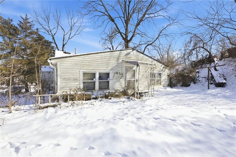 3200 N 42nd Ter, Kansas City, KS 66104