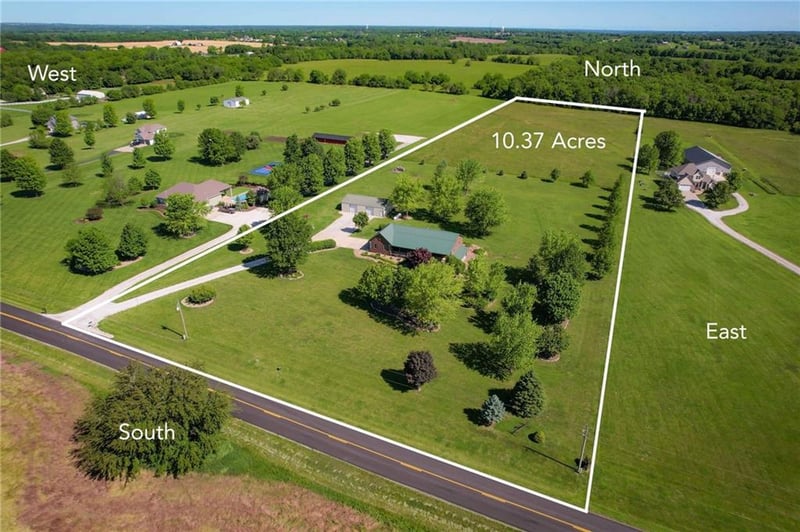 36404 E County Line Rd, Lone Jack, MO 64070