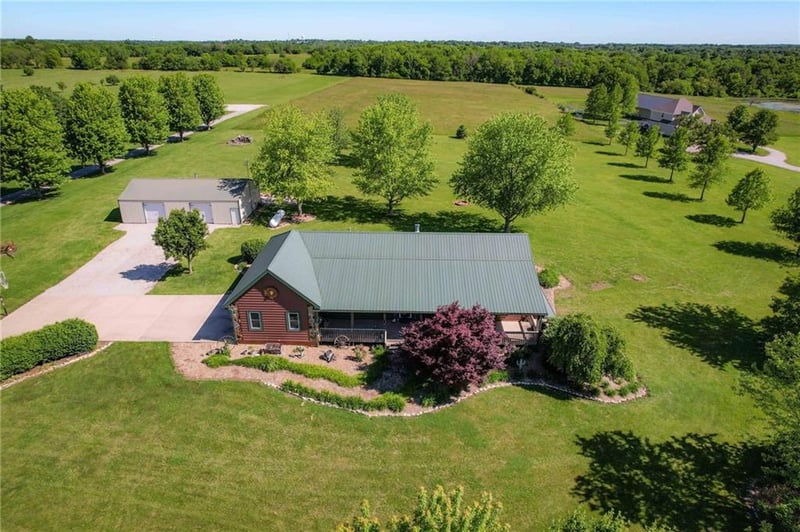 36404 E County Line Rd, Lone Jack, MO 64070