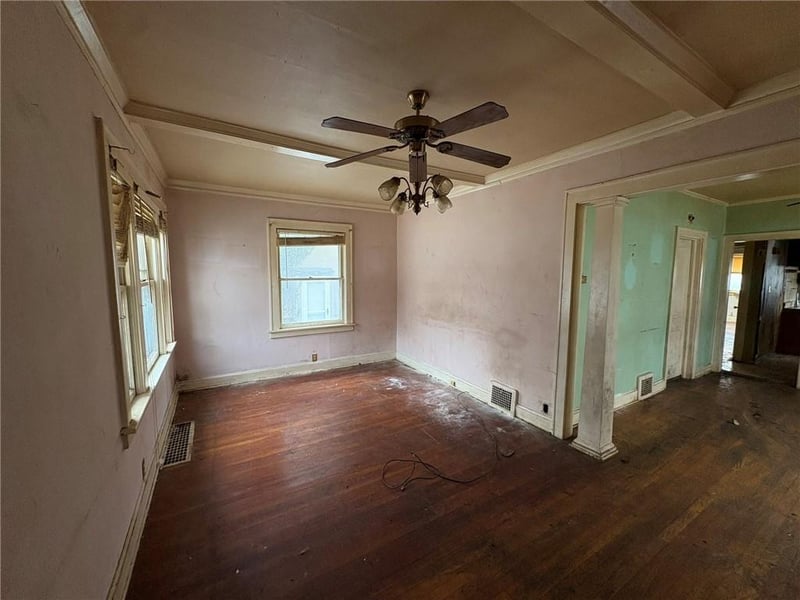 5728 Forest Ave, Kansas City, MO 64110