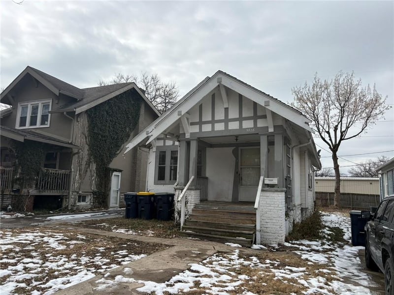 5728 Forest Ave, Kansas City, MO 64110