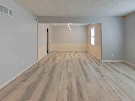 1511 99th St, Kansas City, MO 64155