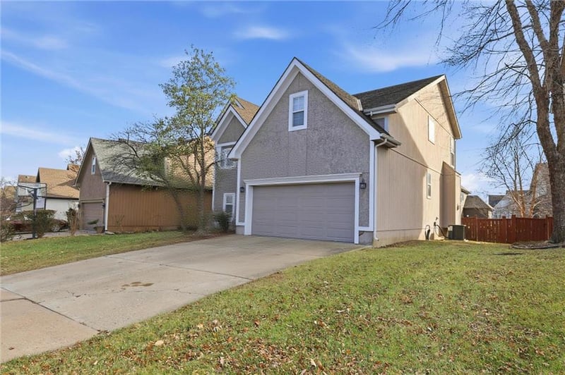 12811 W 137th Ct, Overland Park, KS 66221