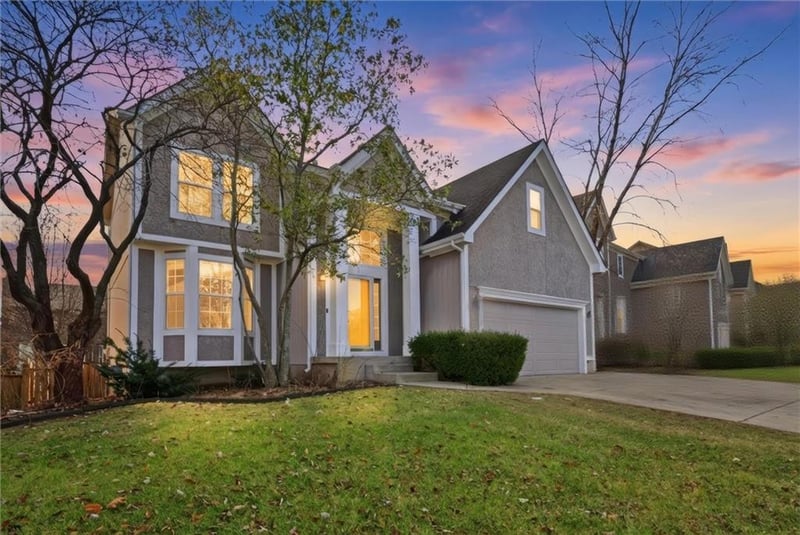 12811 W 137th Ct, Overland Park, KS 66221