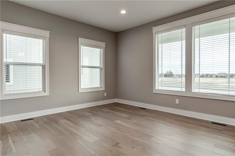 16849 164th Ter, Olathe, KS 66062