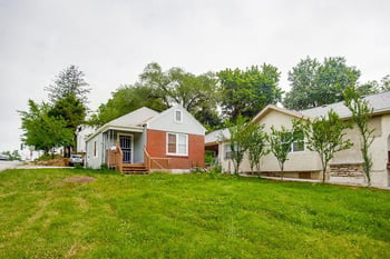 2660 Armstrong Ave, Kansas City, KS 66102