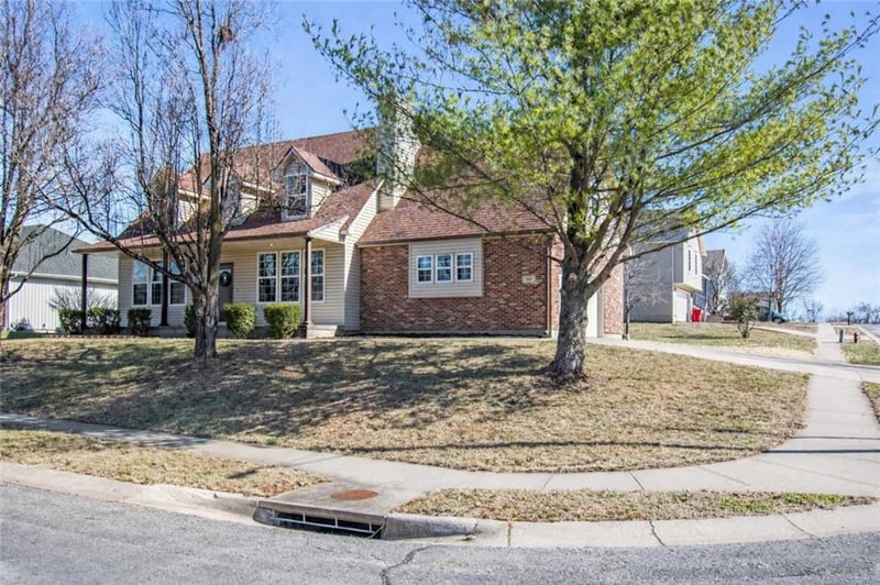 707 Tall Chief St, Buckner, MO 64016