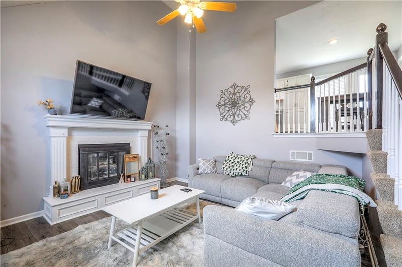 10624 Wallace Ave, Kansas City, MO 64157