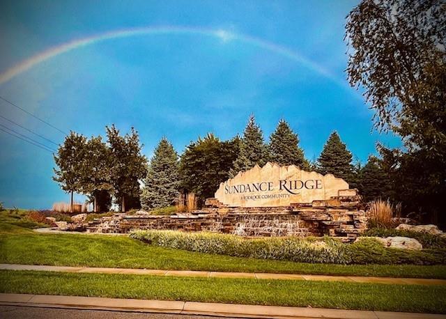 2808 175th Pl, Overland Park, KS 66085