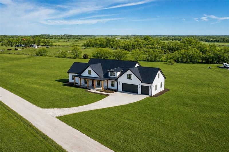 22805 Bethel Rd, Pleasant Hill, MO 64080