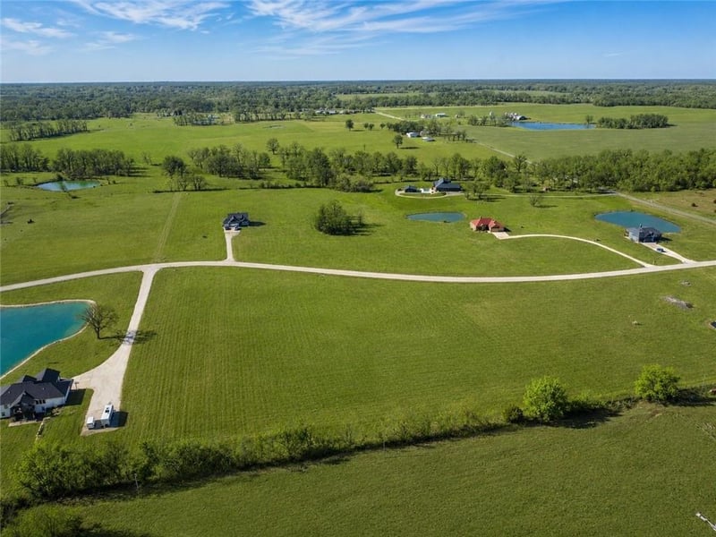 22805 Bethel Rd, Pleasant Hill, MO 64080