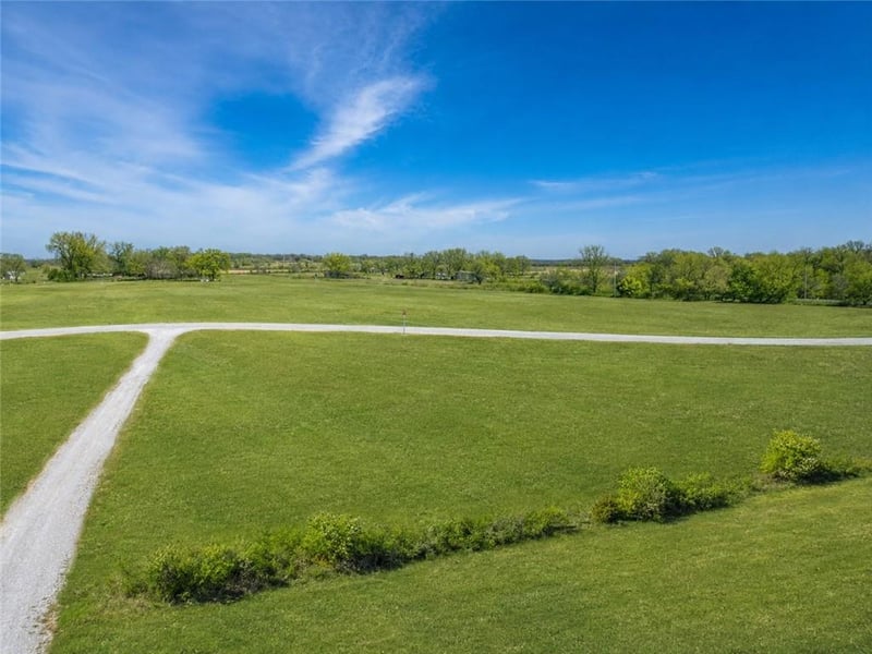 22805 Bethel Rd, Pleasant Hill, MO 64080