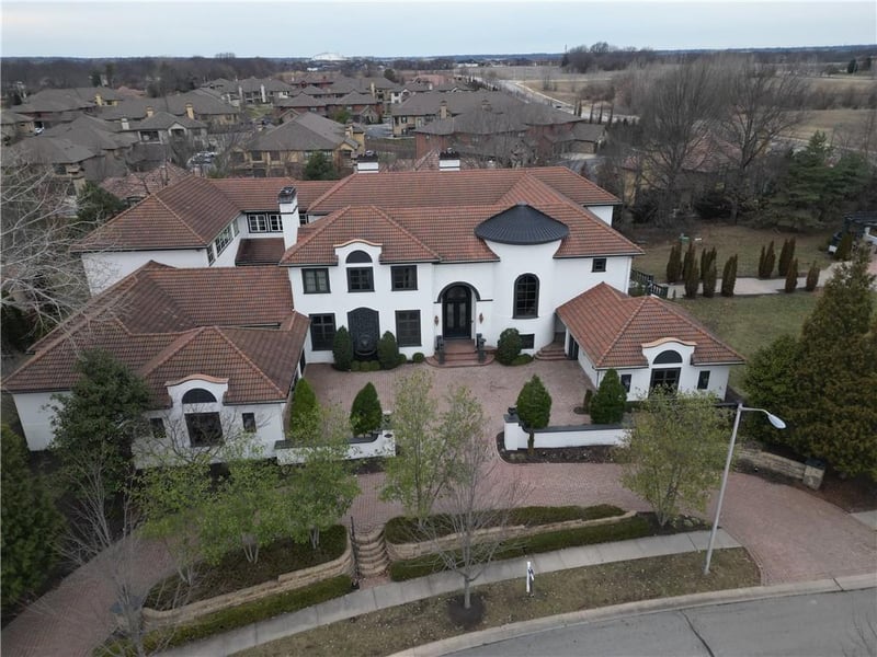3423 W 138th St, Leawood, KS 66224