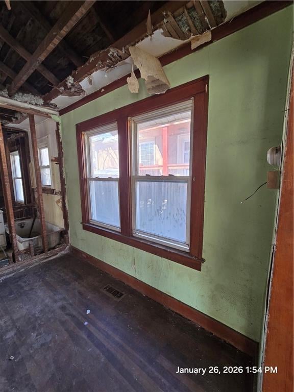 2830 Cypress Ave, Kansas City, MO 64128