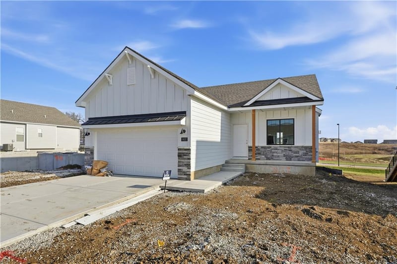 9637 Colrain Ave, Kansas City, MO 64154