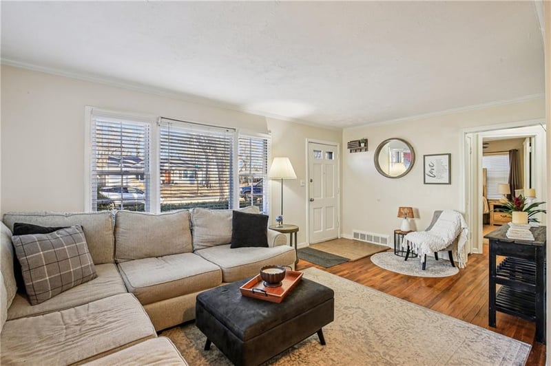 601 84th Ter, Kansas City, MO 64114