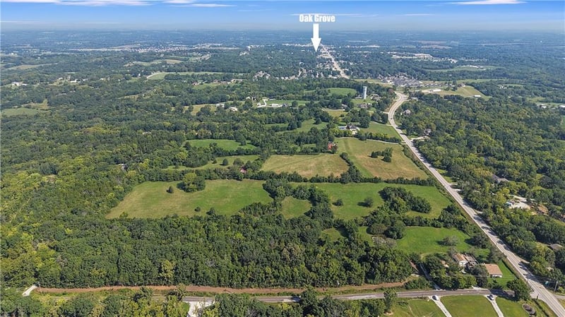 38708 E Hudson Rd, Oak Grove, MO 64075