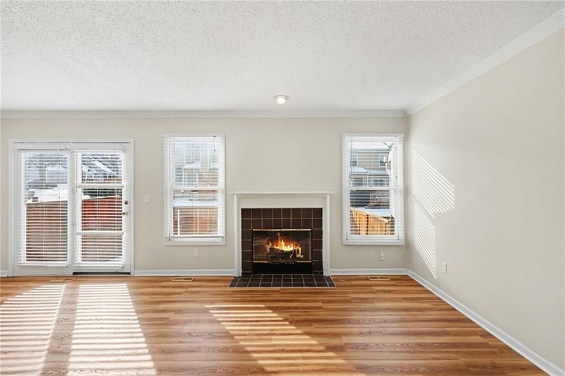 9419 W 119th Ter, Overland Park, KS 66213