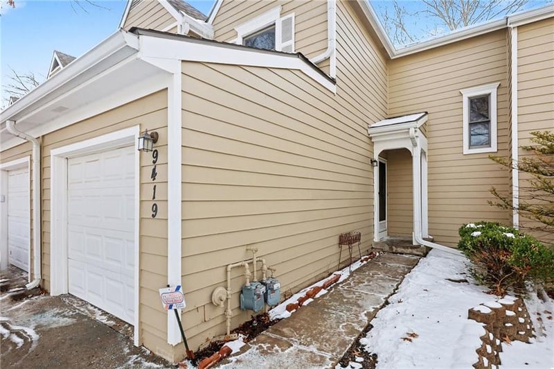 9419 W 119th Ter, Overland Park, KS 66213