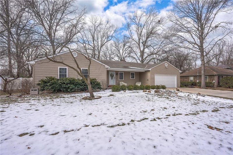 6800 Glenwood St, Overland Park, KS 66204