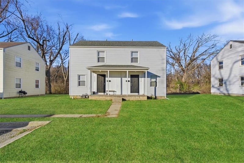 9548 - 9550 Charlotte St, Kansas City, MO 64131