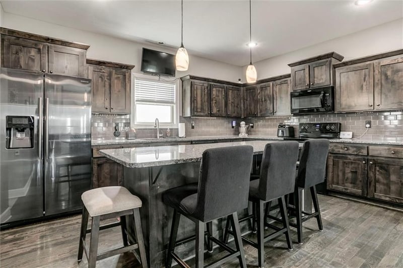 13803 Knipp St, Bonner Springs, KS 66012
