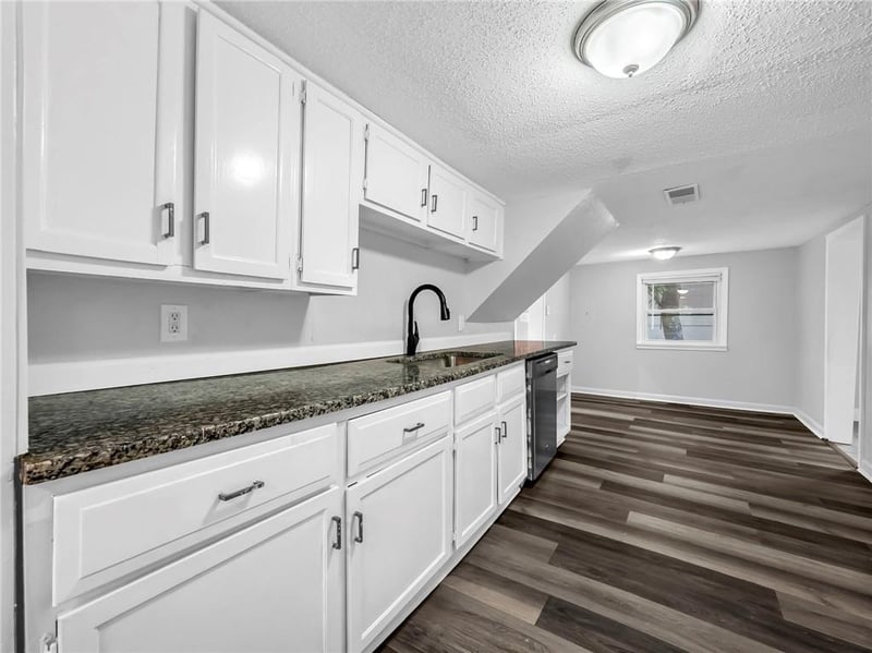 3628 Flora Ave, Kansas City, MO 64116