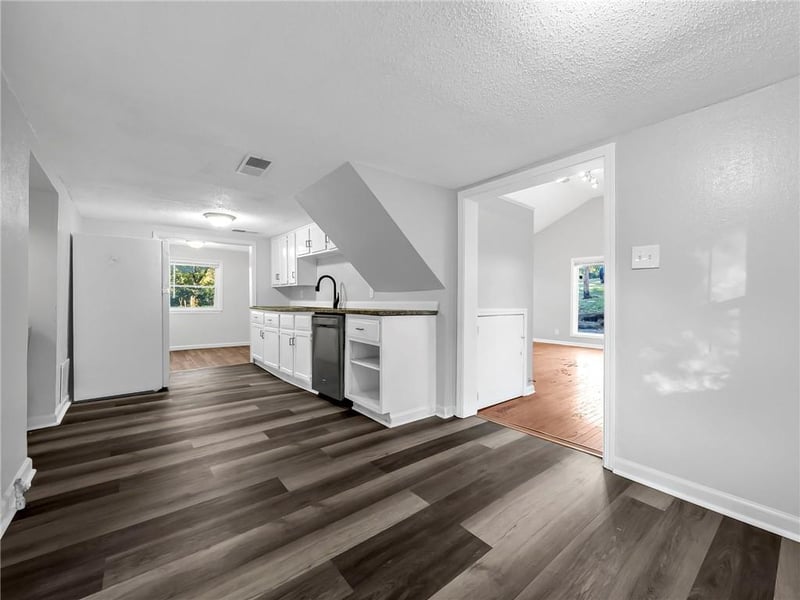 3628 Flora Ave, Kansas City, MO 64116