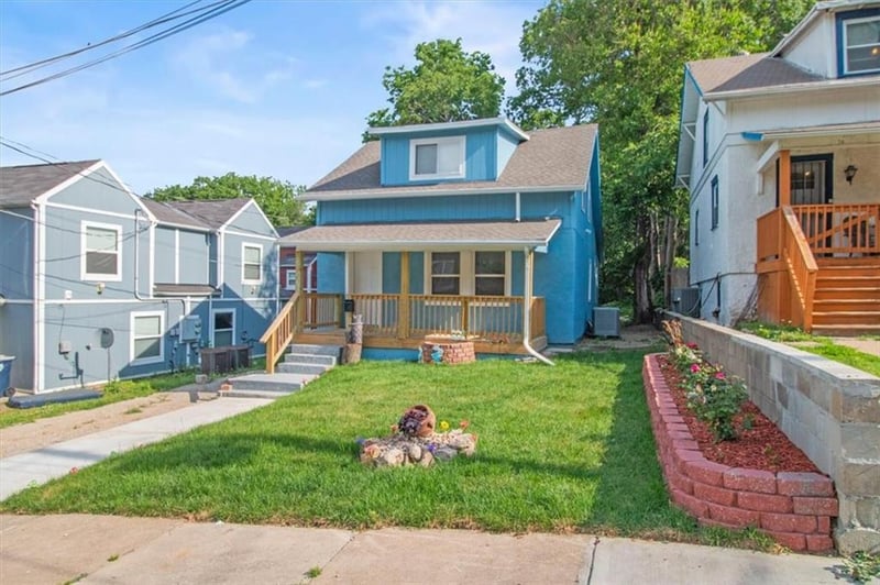 2104 E 24th Ter, Kansas City, MO 64127