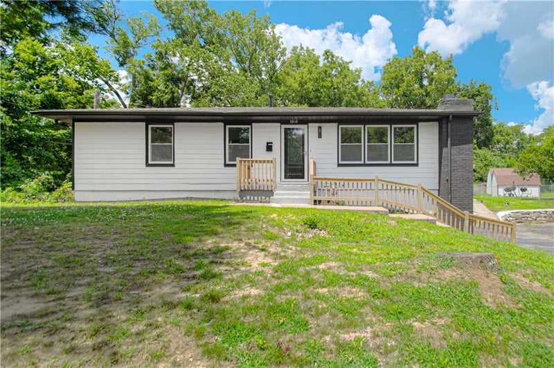 3910 Sewell Ave, Kansas City, KS 66104