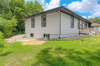 3910 Sewell Ave, Kansas City, KS 66104