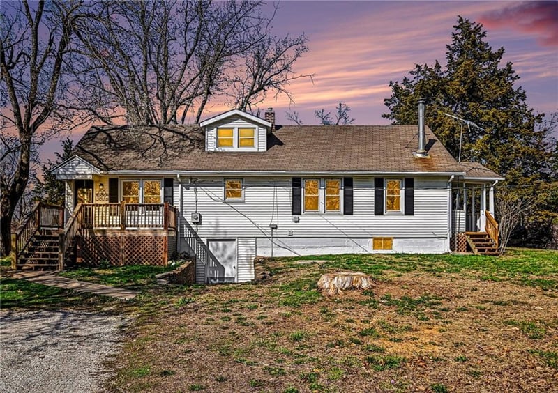 3806 Outer Belt Rd, Oak Grove, MO 64075