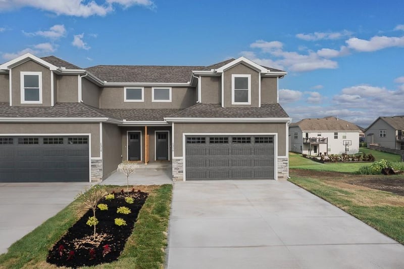 1320 159th St, Basehor, KS 66007